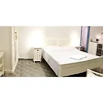 Castellano Village Lejlighedshotel